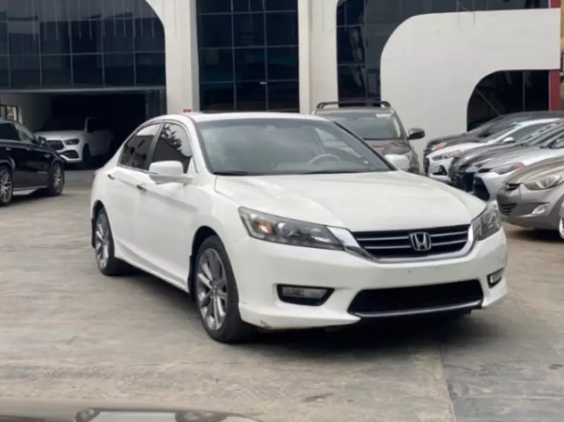 Honda Accord   - 2013