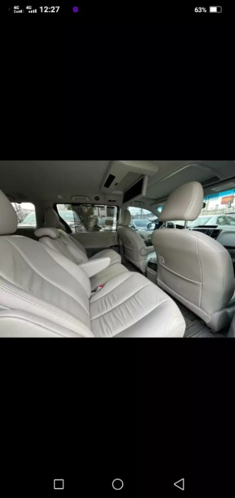 Toyota Sienna   - 2013