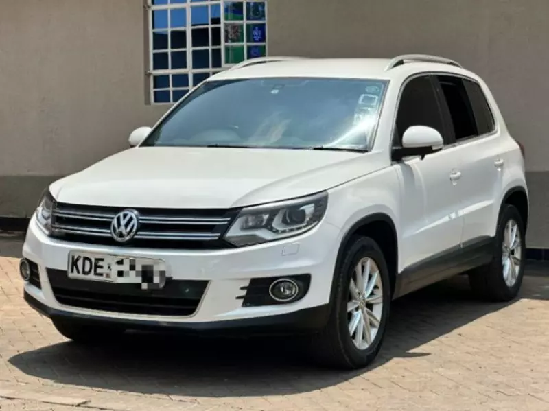 Volkswagen Tiguan   - 2014