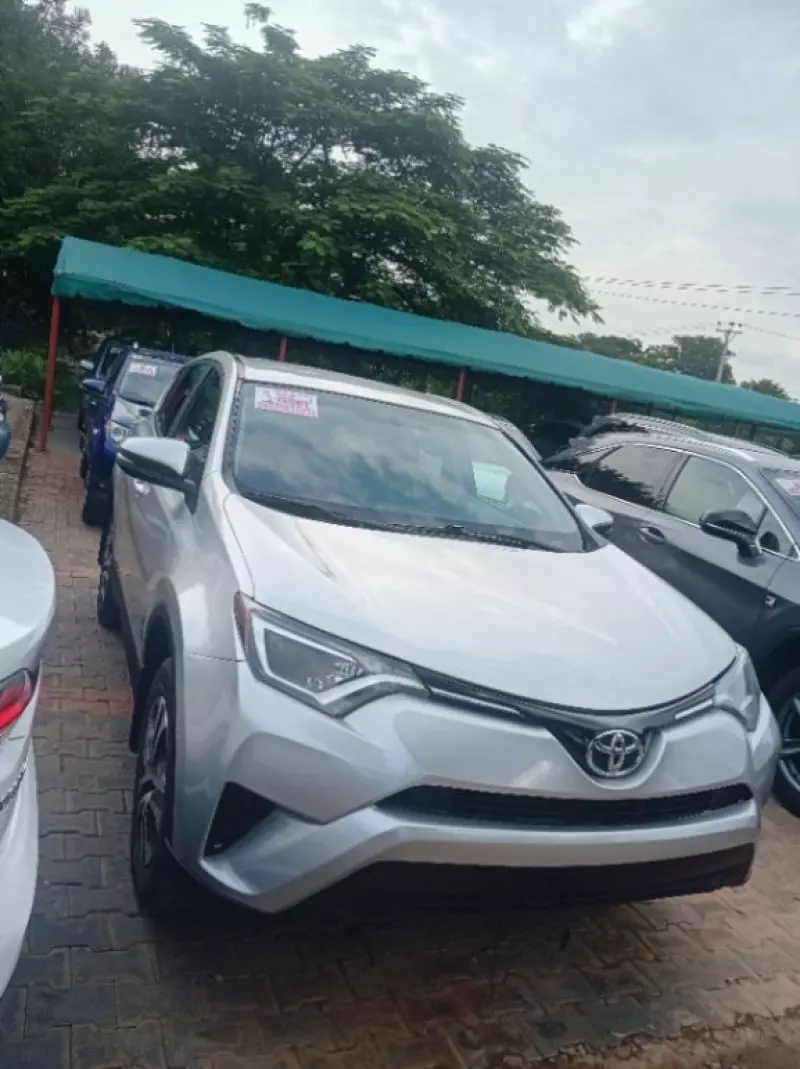 Toyota RAV4   - 2014