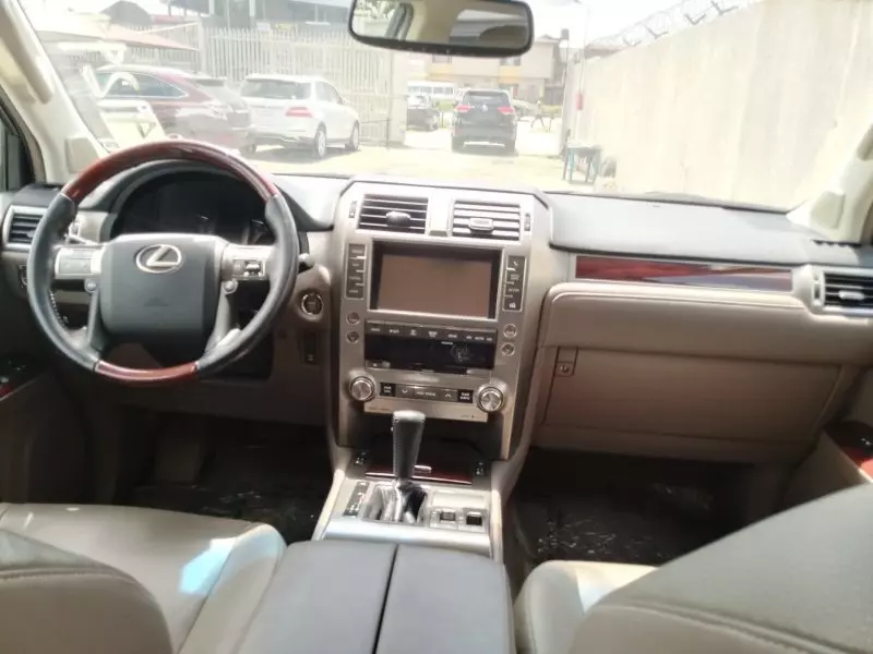 Lexus GX 460   - 2016