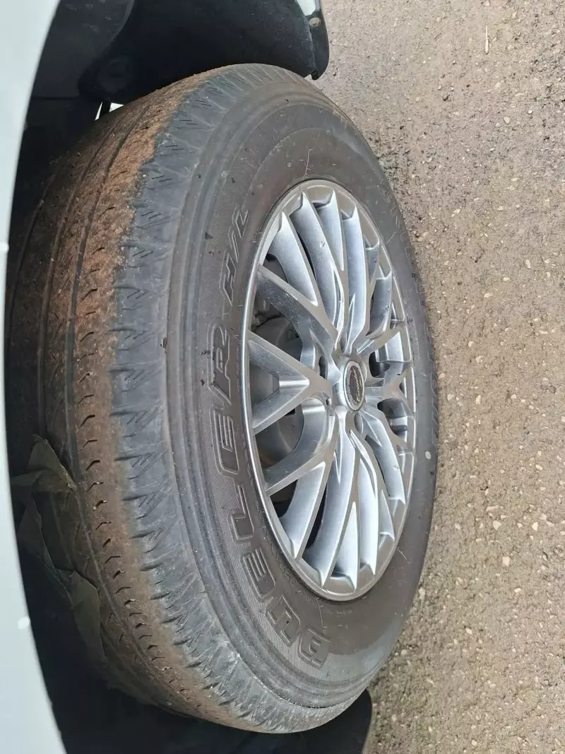 Toyota Harrier   - 2017