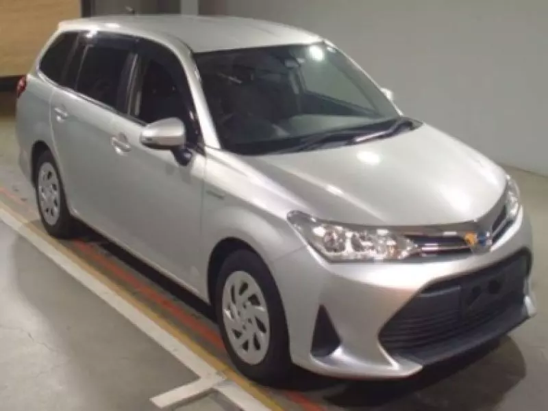 Toyota Fielder hybrid    - 2018