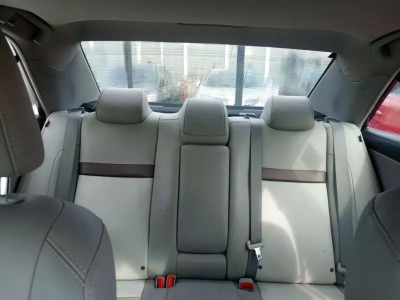 Toyota Camry   - 2012