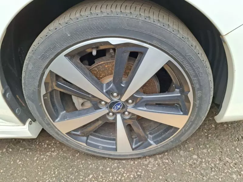 Subaru Legacy B4   - 2017