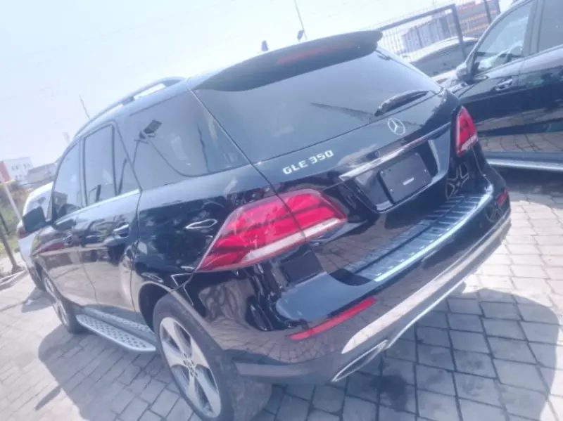 Mercedes-Benz GLE 350   - 2016