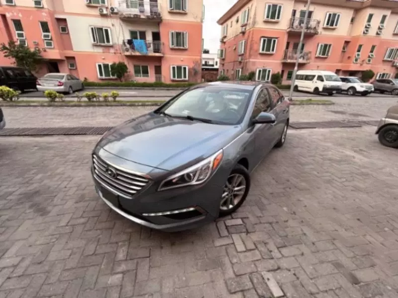 Hyundai Sonata   - 2015