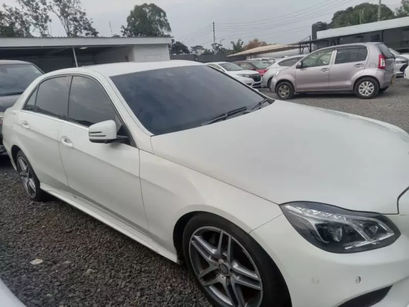 Mercedes-Benz E250   - 2014