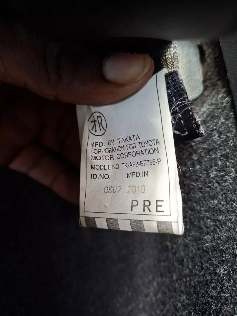 Toyota Ist    - 2010