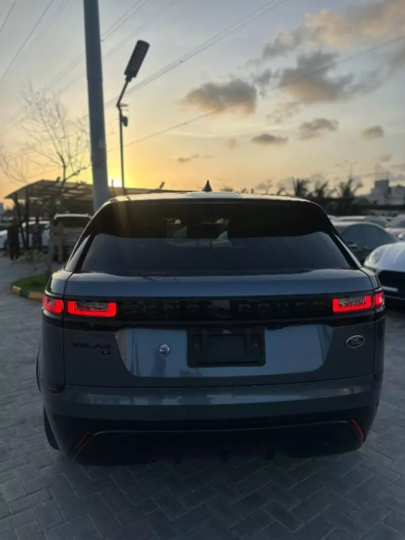 Land Rover Range Rover Velar   - 2021