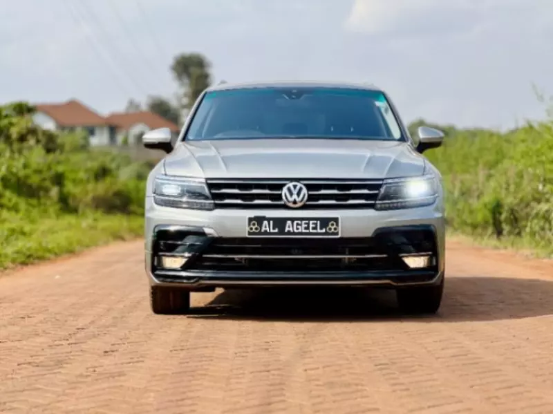 Volkswagen Tiguan   - 2017