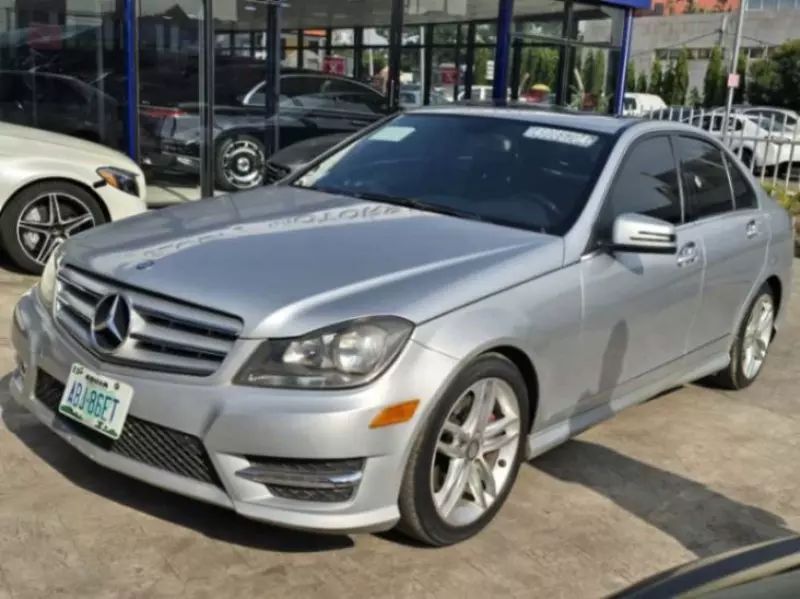 Mercedes-Benz C 300