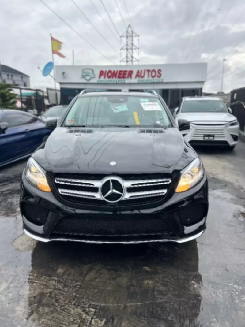 Mercedes-Benz GLE 350   - 2017