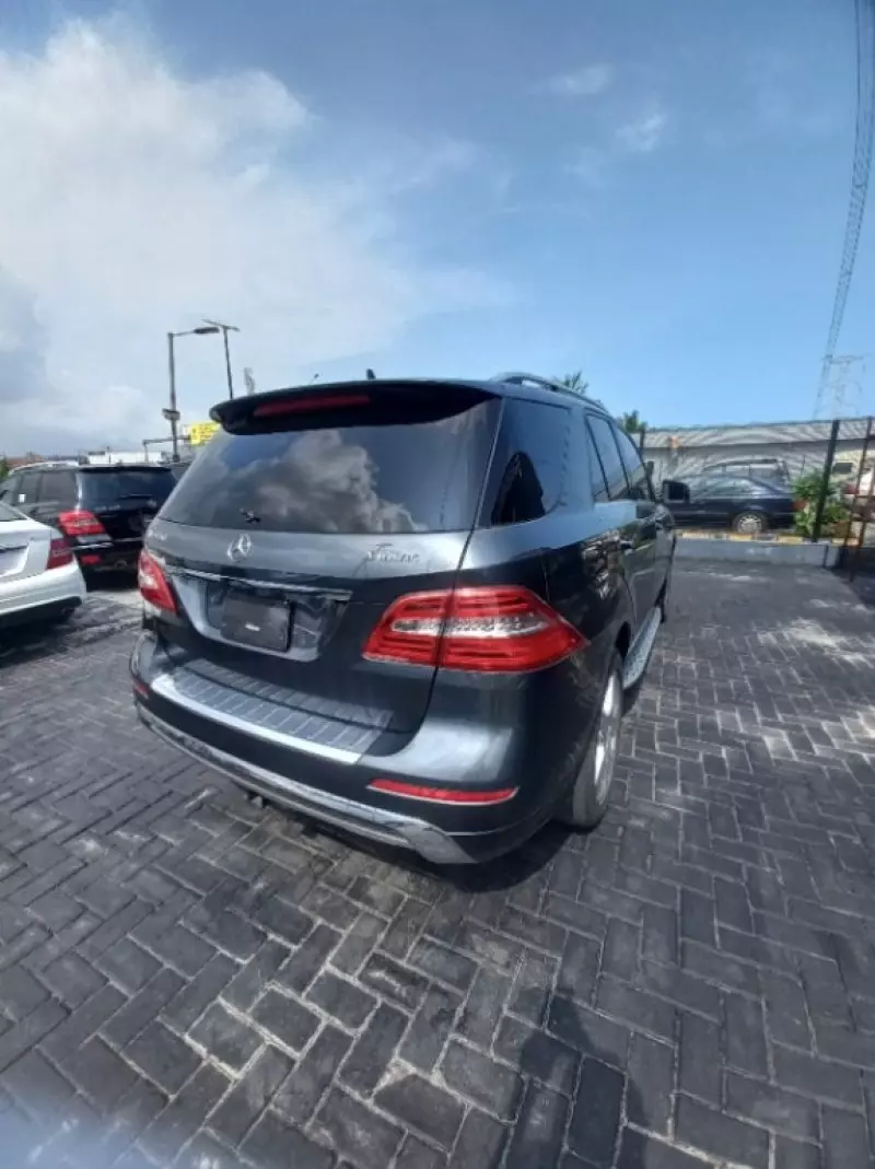 Mercedes-Benz ML 550   - 2013