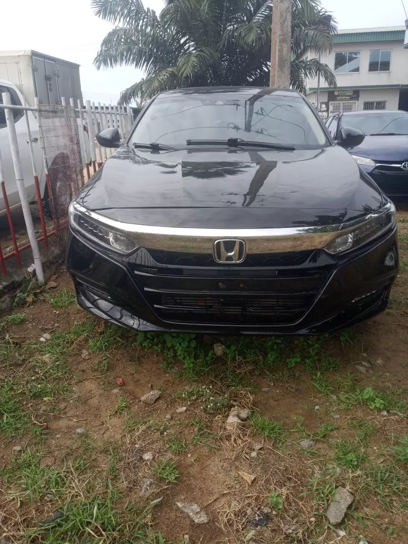 Honda Accord   - 2019