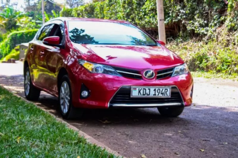 Toyota Auris   - 2015