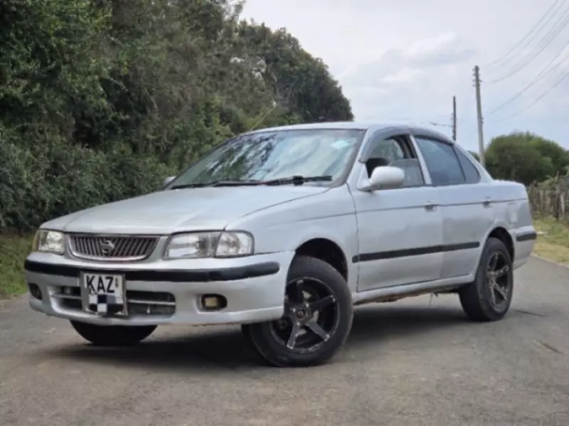 Nissan FB15   - 2000