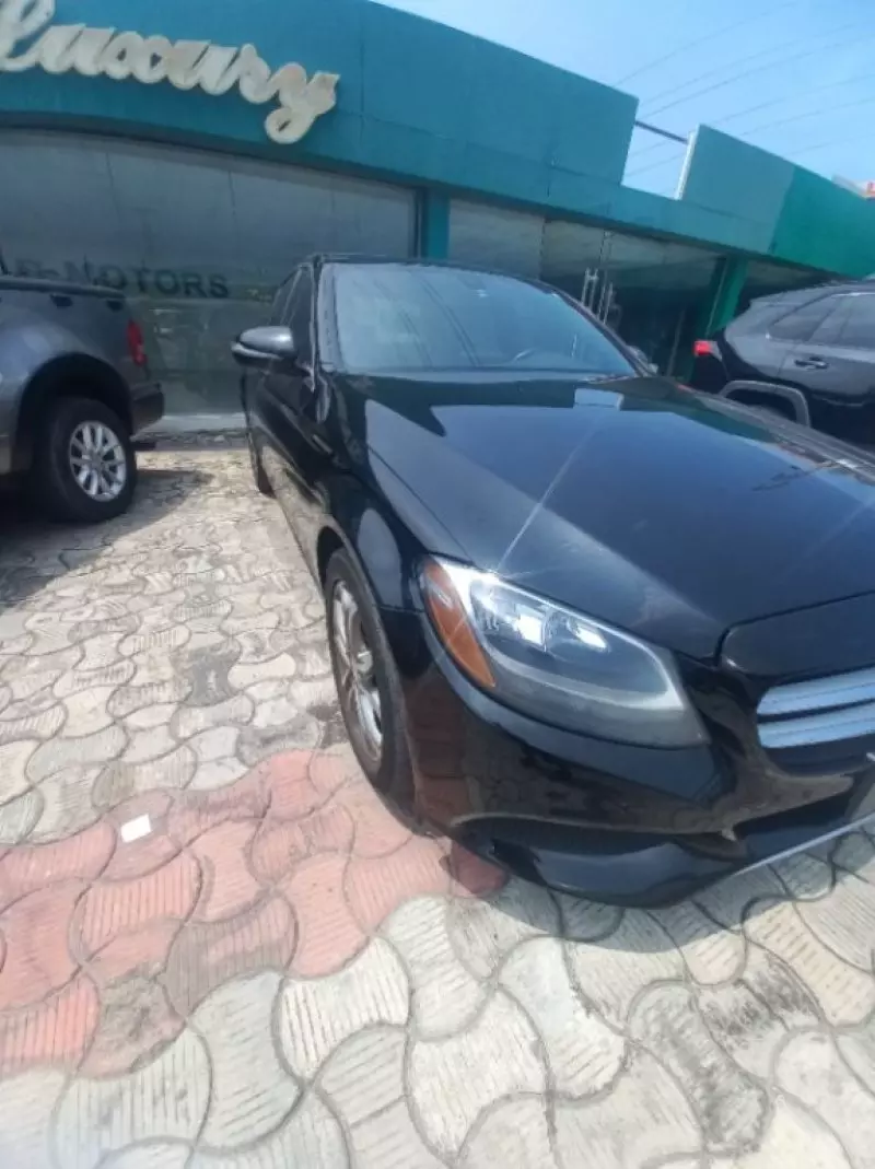 Mercedes-Benz C 300   - 2016