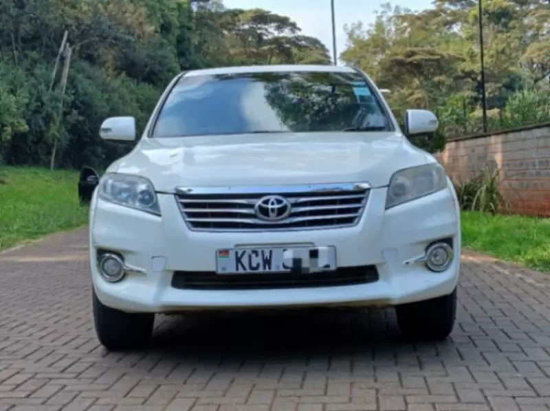 Toyota Vanguard    - 2011