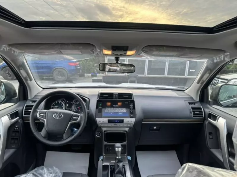 Toyota Landcruiser Prado