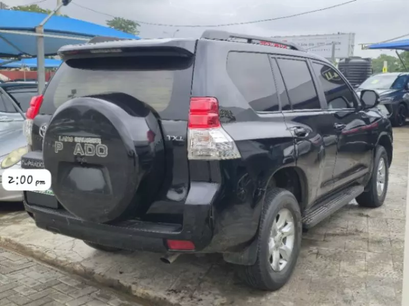 Toyota Prado   - 2010