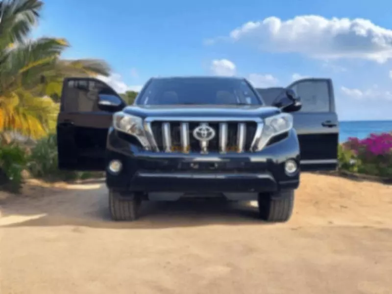 Toyota Landcruiser Prado   - 2016