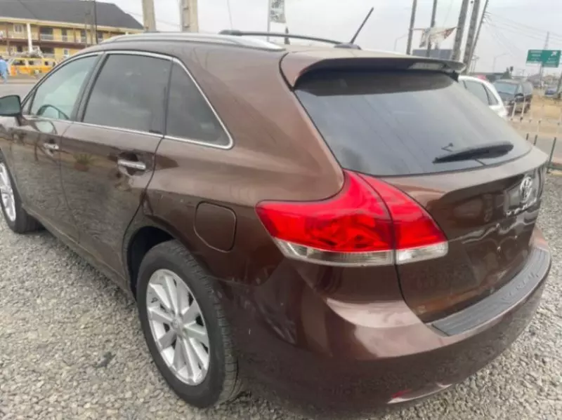 Toyota Venza   - 2010