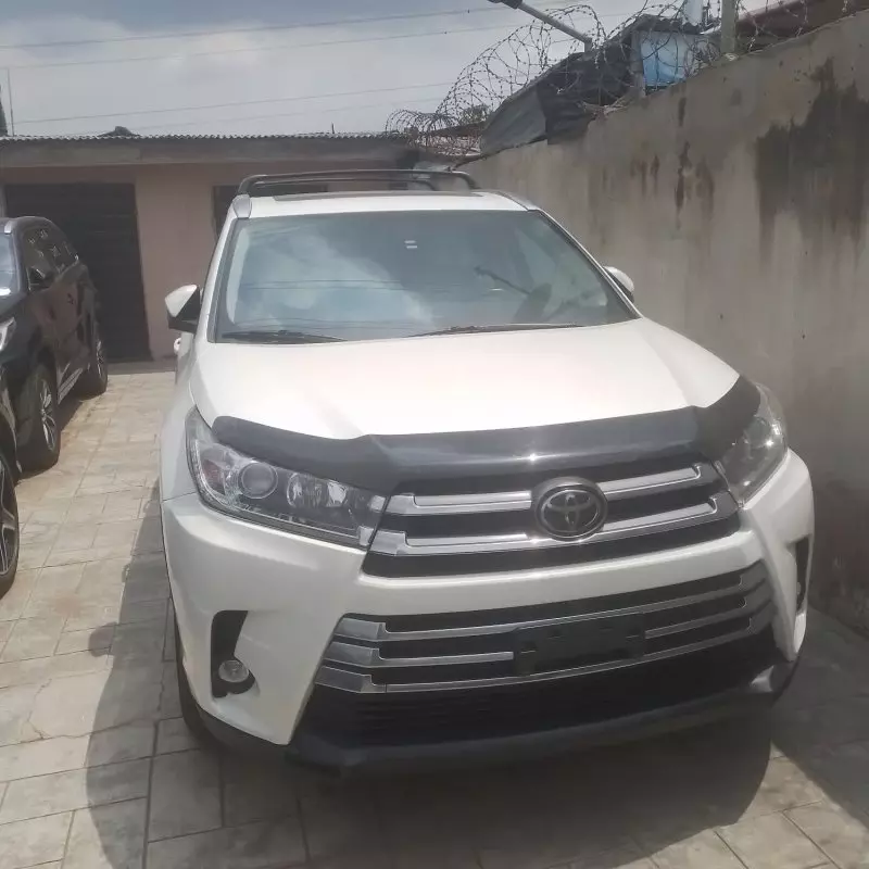 Toyota Highlander   - 2018