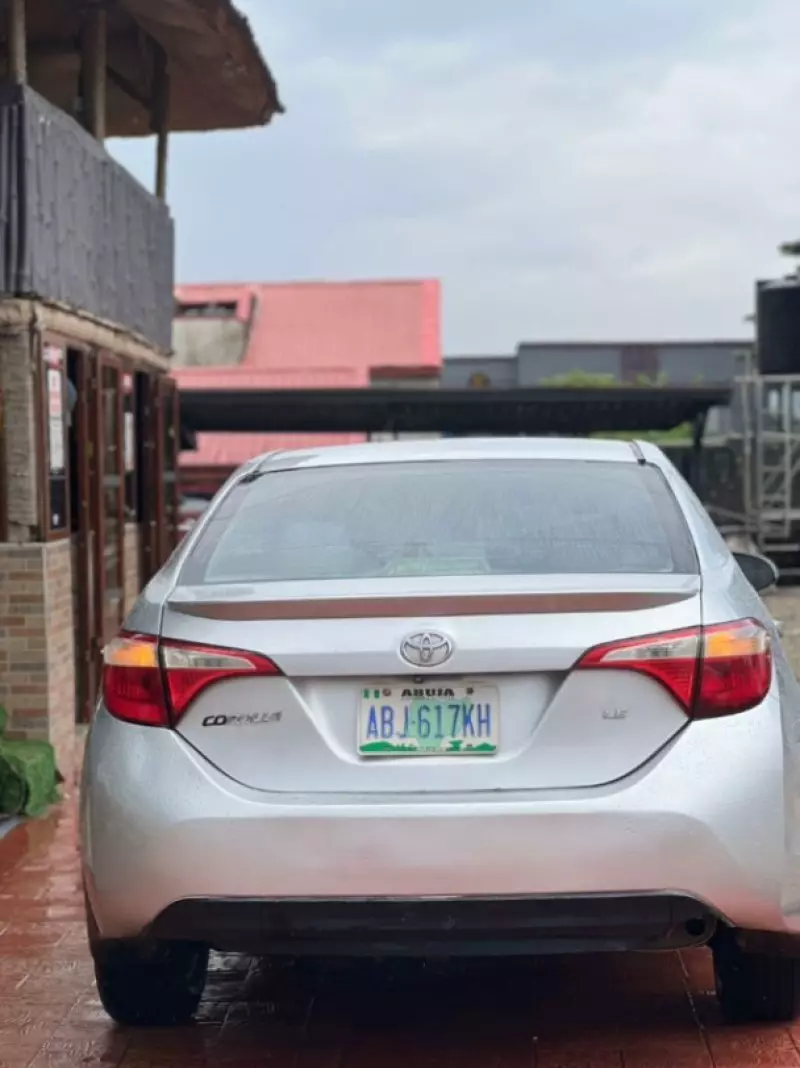 Toyota corolla   - 2014