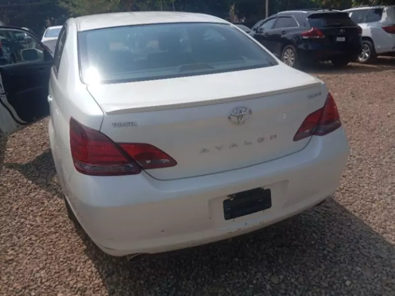 Toyota Avalon