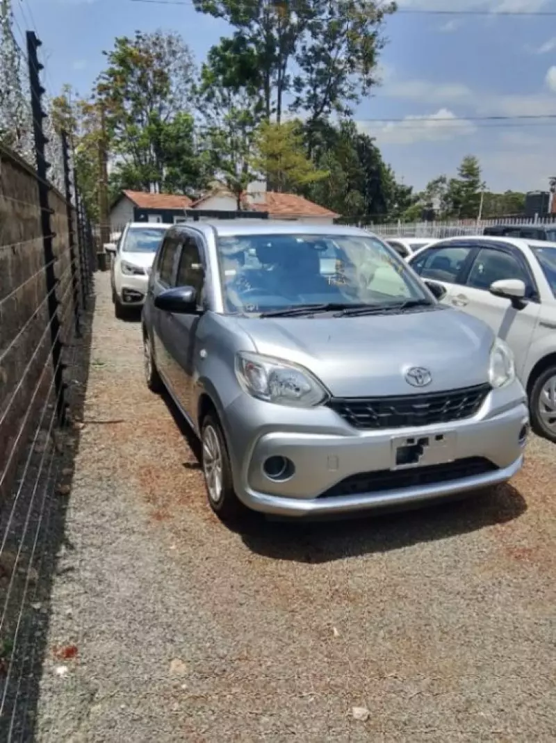 Toyota Passo   - 2017