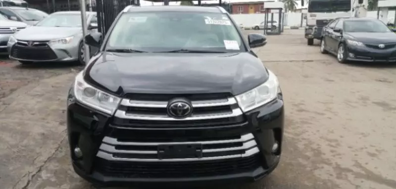 Toyota Highlander   - 2018