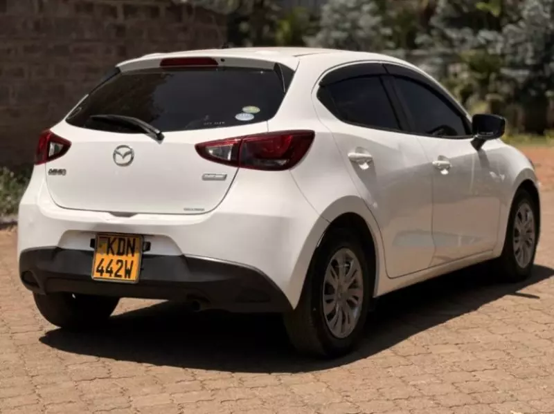 Mazda Demio   - 2016