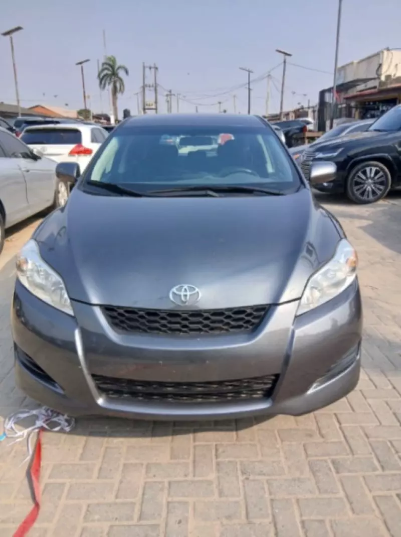 Toyota Corolla Matrix   - 2009