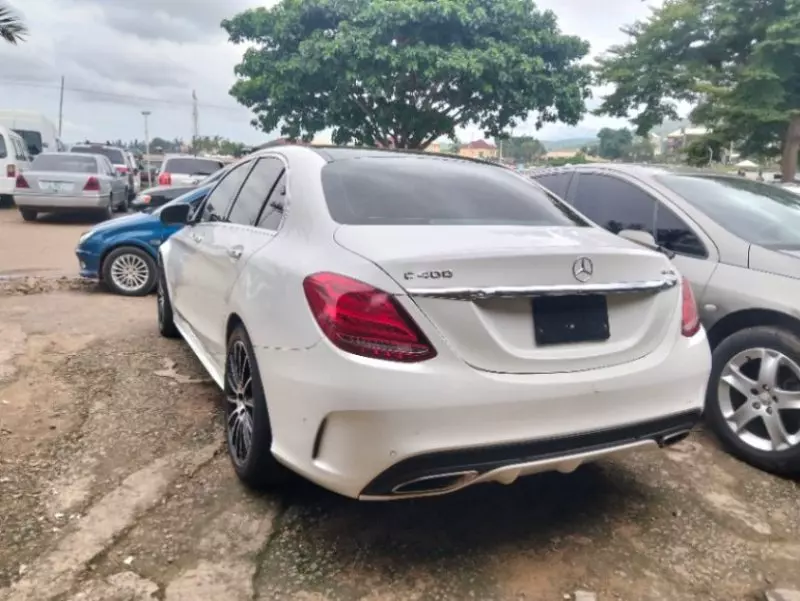 Mercedes-Benz C 400   - 2015