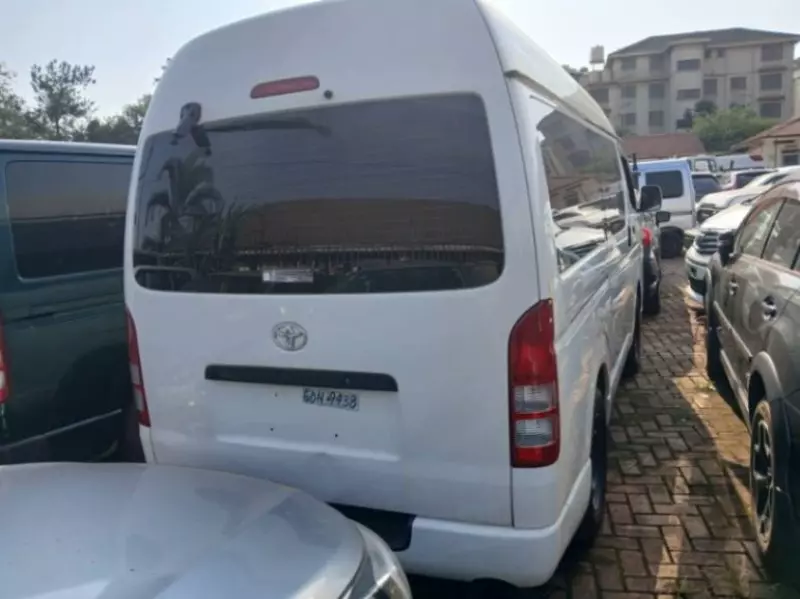 Toyota Hiace   - 2018