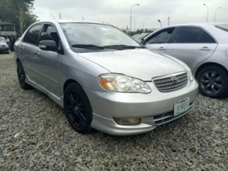 Toyota Corolla Sport   - 2006