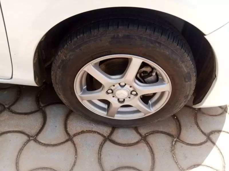 Toyota Vitz   - 2013