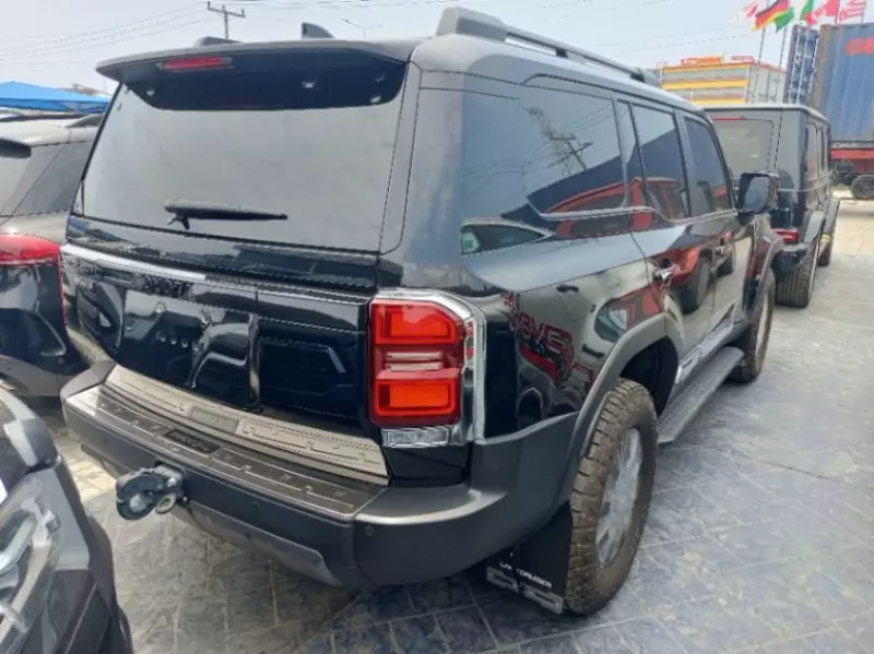 Toyota Landcruiser Prado   - 2025