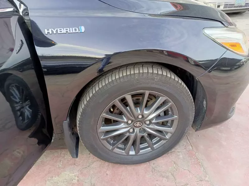 Toyota Camry   - 2017