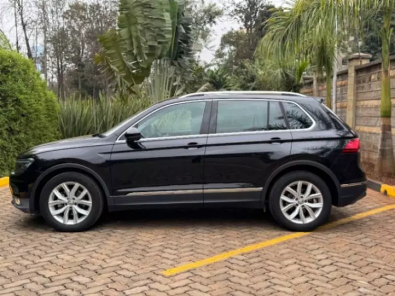 Volkswagen Tiguan   - 2018