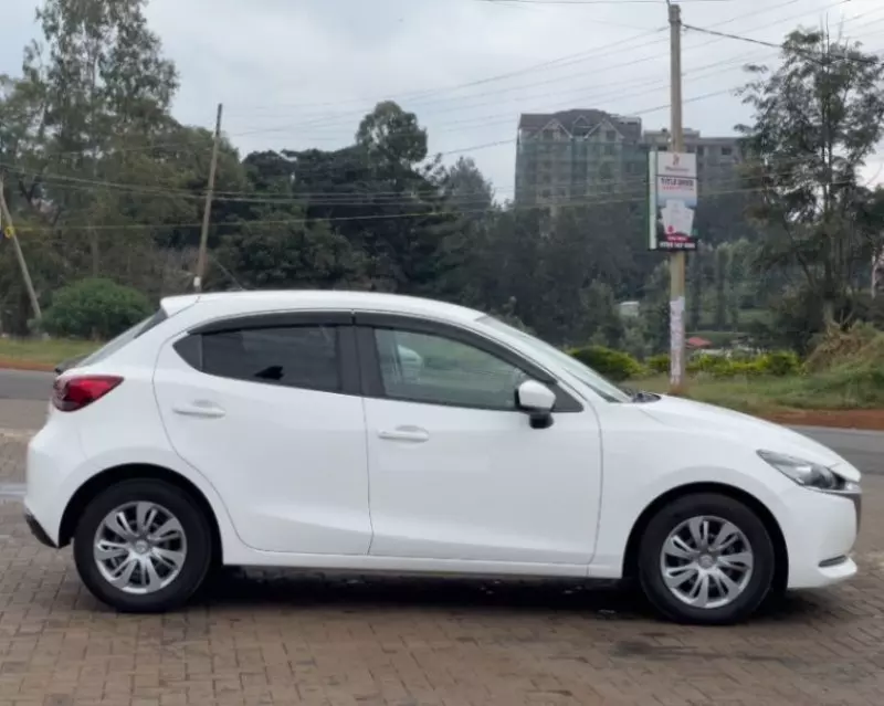 Mazda 2   - 2020