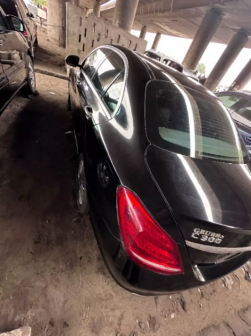 Mercedes-Benz C 300   - 2015