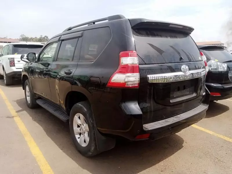 Toyota Landcruiser Prado   - 2016
