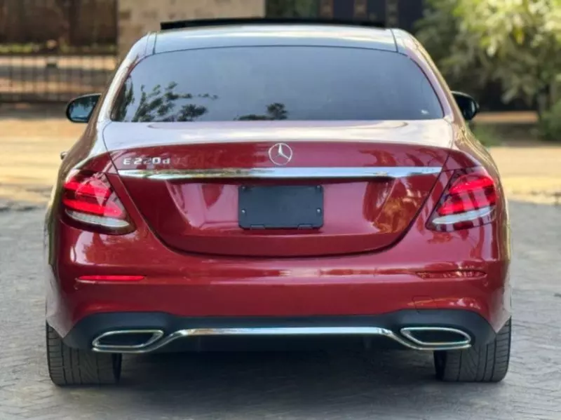 Mercedes-Benz E 220   - 2018