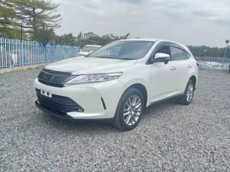 Toyota Harrier   - 2018