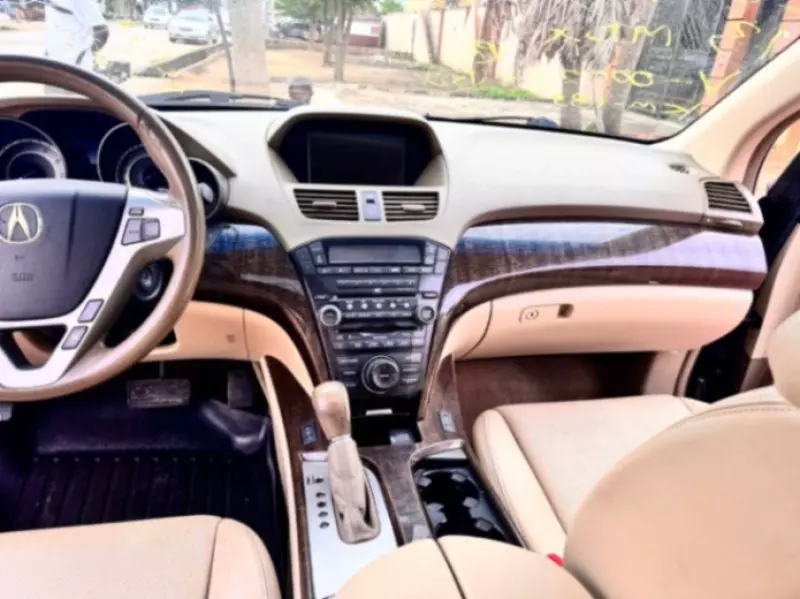 Acura MDX   - 2013