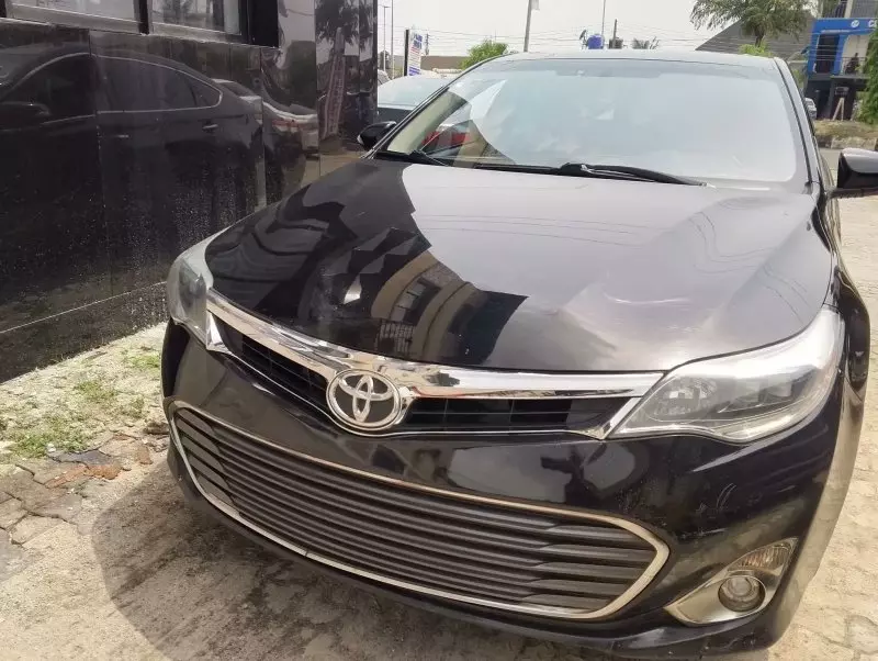 Toyota Avalon   - 2015