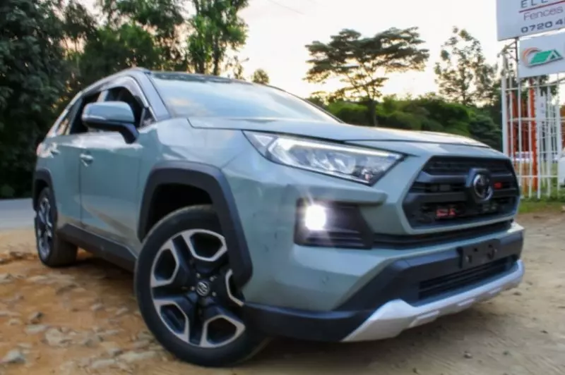 Toyota Rav 4 8AT 2.5l (Adventure Grade)   - 2019