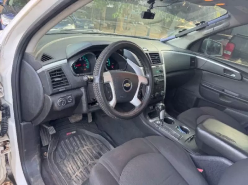 Chevrolet Traverse   - 2012